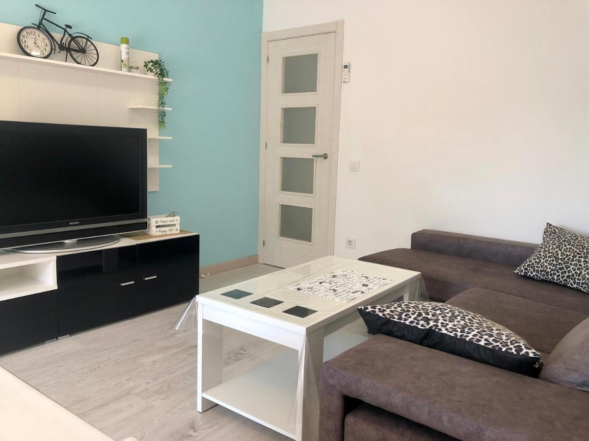 Familia, Amigos Y Playa Apartment Salou Bagian luar foto